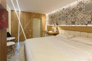 Отель Hotel Anna Тыргу-Жиу Улучшенный двухместный номер с 1 кроватью-4