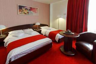 Отель Hotel Anna Тыргу-Жиу Двухместный номер с 2 отдельными кроватями-14